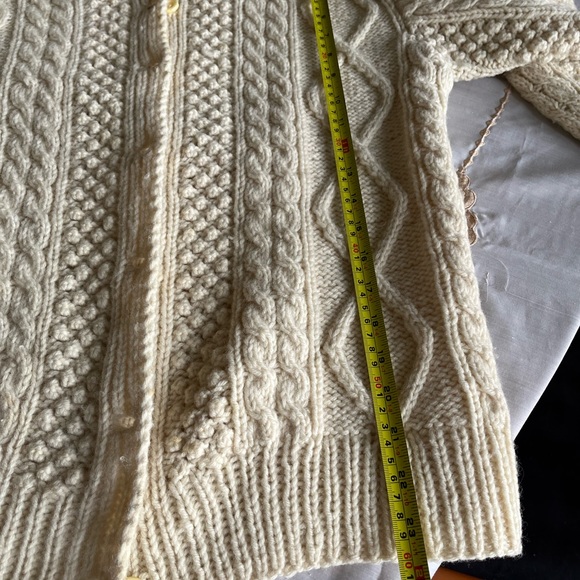 Handmade vintage fisherman’s cable knit sweater with vintage buttons - Picture 15 of 16